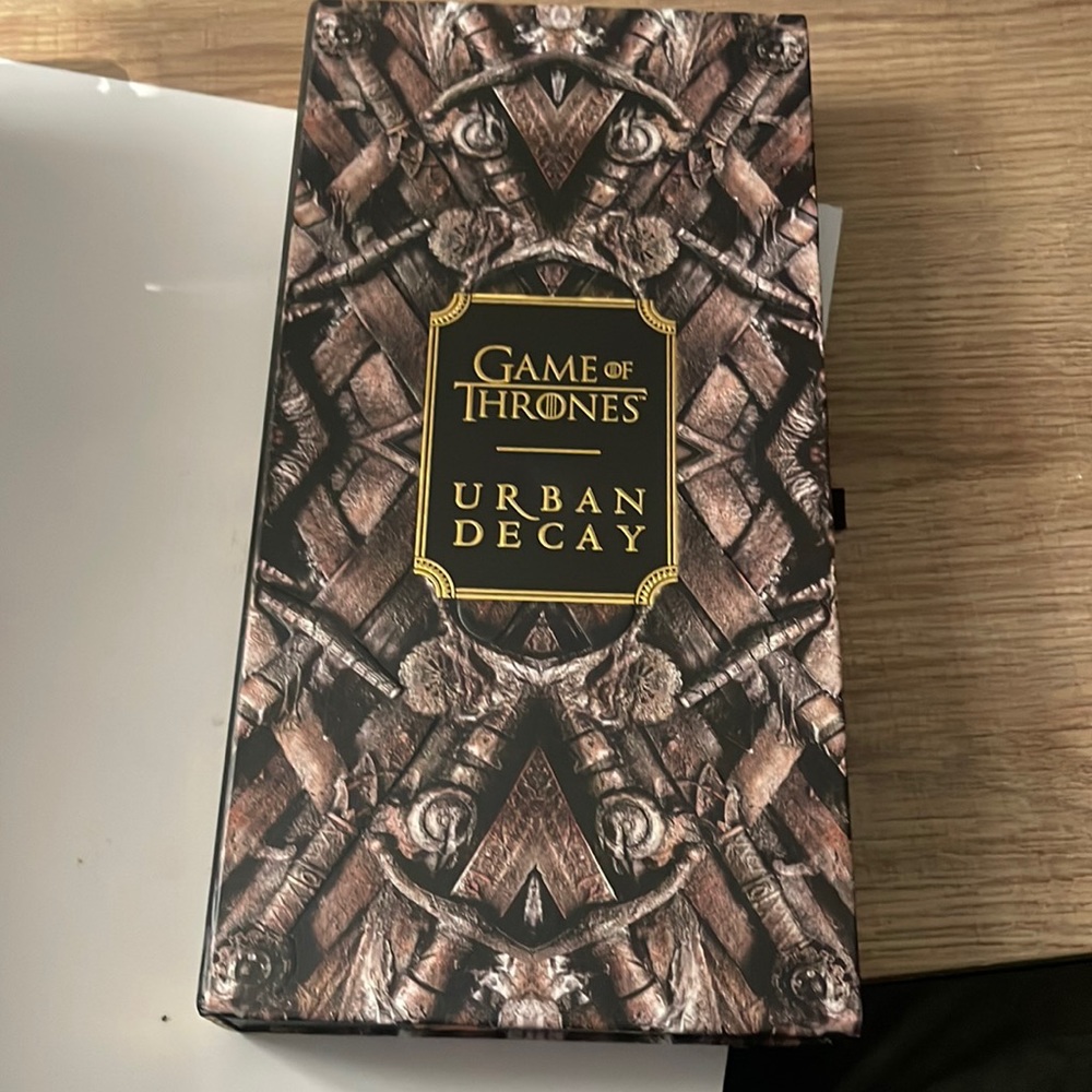 Game of Thrones Eyeshadow Palette